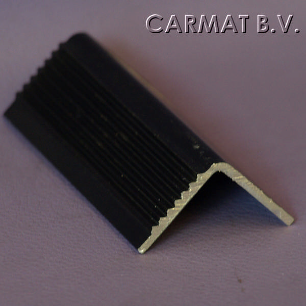 Step moulding black 27x27 mm per/2X5M