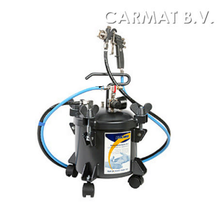 Pressure vessel on wheels for glue spray